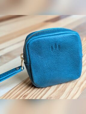 Portland Leather Sea Glass Square Leather Wristlet Pouch